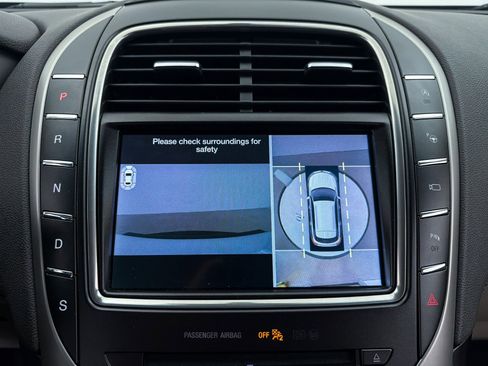 Used 2019 Lincoln Nautilus Reserve image 7