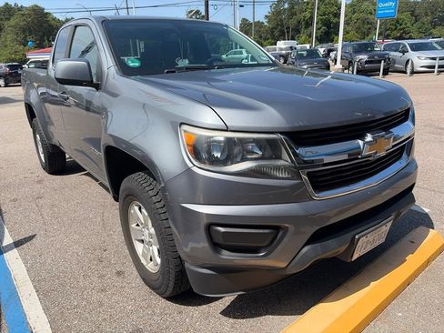 Used 2018 Chevrolet Colorado W/T w/ WT Convenience Package RWD image 1