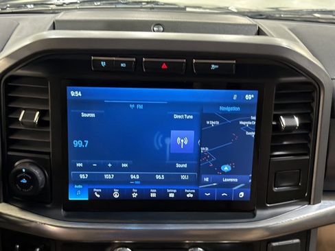 Used 2021 Ford F150 Lariat w/ Equipment Group 502A High AWD/4WD image 31