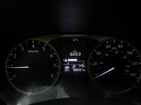 Used 2019 Nissan Kicks S image 20