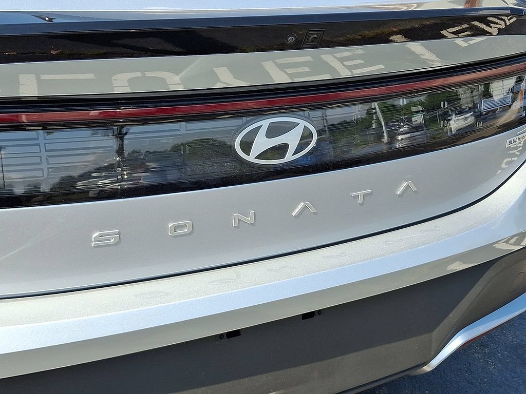 Used 2026 Hyundai Sonata Blue FWD image 8