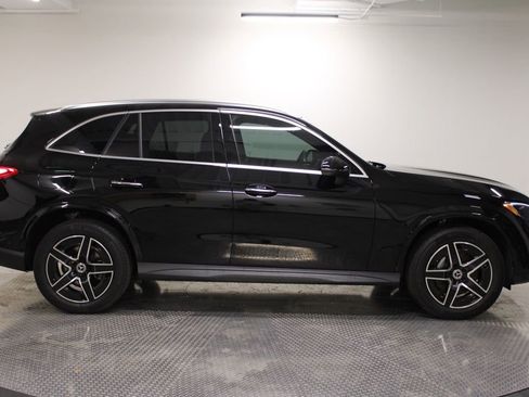 Certified 2026 Mercedes-Benz GLC 300 image 8