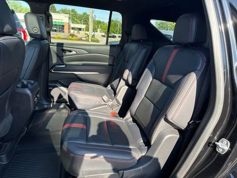 Certified 2024 Chevrolet Traverse RS w/ LPO, Floor Liner Package FWD image 14