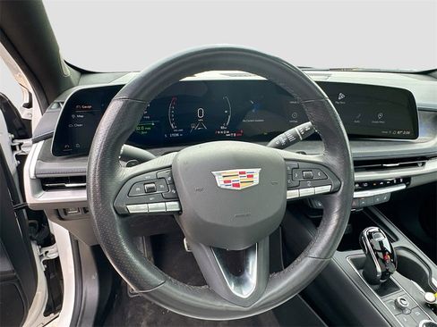 Used 2024 Cadillac XT4 Sport image 11