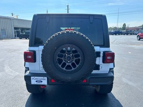 Used 2022 Jeep Wrangler Unlimited Rubicon w/ Xtreme Recon 35" Tire Package AWD/4WD image 6