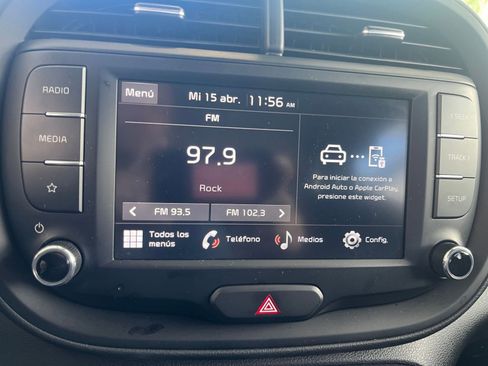 Used 2025 Kia Soul LX w/ LX Technology Package FWD image 20