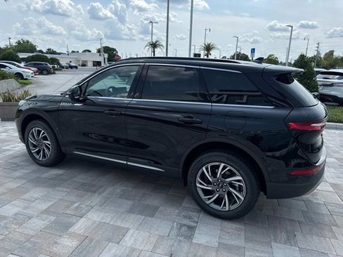 New 2025 Lincoln Corsair FWD w/ Equipment Group 101A image 4