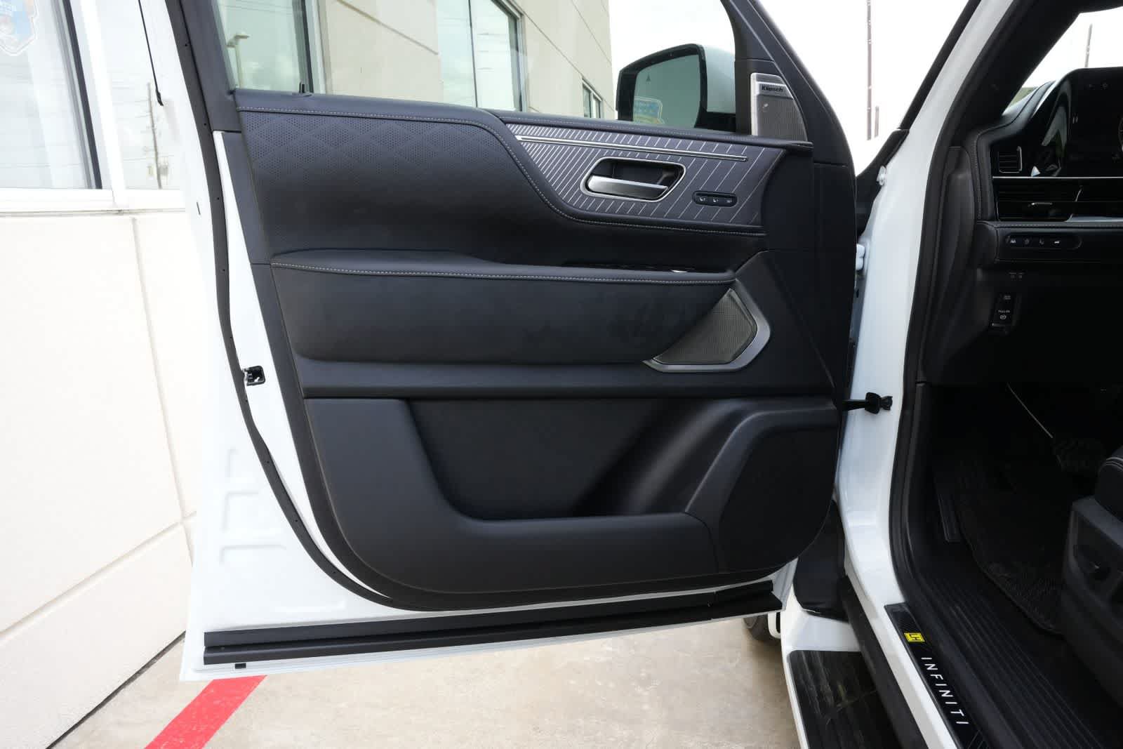 New 2026 INFINITI QX80 Autograph AWD/4WD image 18