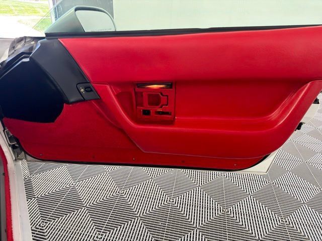 Used 1993 Chevrolet Corvette Coupe RWD image 28