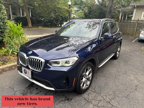 Used 2023 BMW X3 xDrive30i w/ Premium Package AWD/4WD image 3