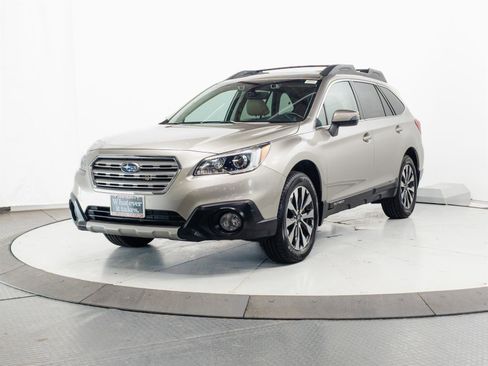 Used 2017 Subaru Outback 2.5i Limited AWD/4WD image 3