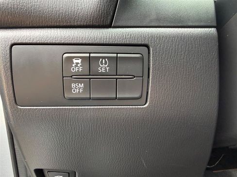 Used 2014 MAZDA MAZDA3 i Touring w/ Technology Package FWD image 41