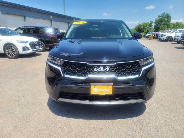 Used 2023 Kia Sorento LX AWD/4WD image 3