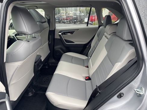 Used 2023 Toyota RAV4 Limited image 35