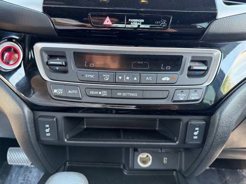 Used 2017 Honda Ridgeline Black Edition image 31