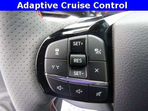 New 2026 Ford Explorer ST-Line image 2