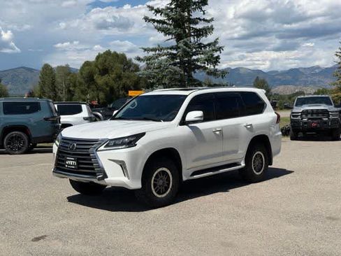 Used 2019 Lexus LX 570 4WD w/ Luxury Package image 2