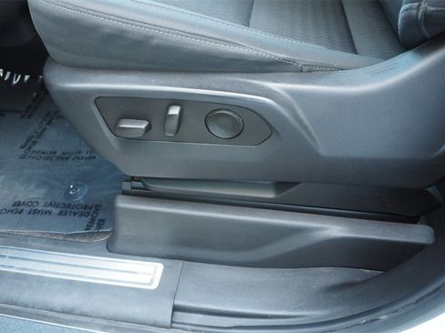 Used 2024 Chevrolet Silverado 2500 LT image 14