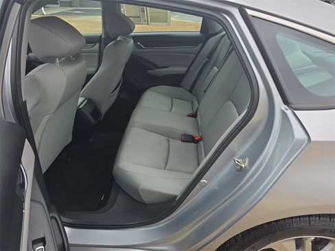 Used 2019 Honda Accord LX image 33