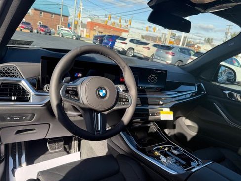 New 2026 BMW X5 M60i image 15
