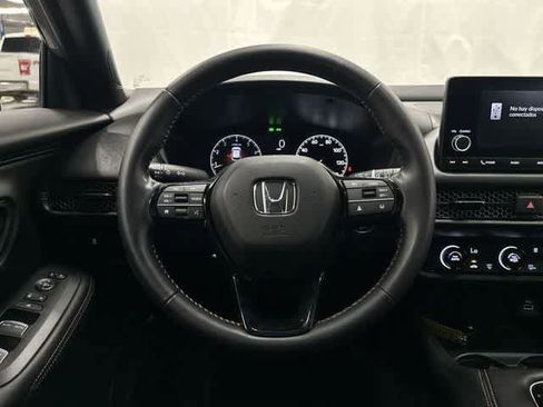 Used 2025 Honda HR-V Sport image 15