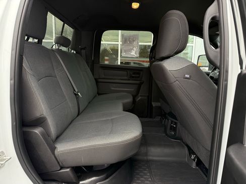 Used 2024 RAM 3500 Tradesman w/ Convenience Group image 25