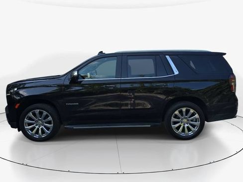 Used 2021 Chevrolet Tahoe Premier w/ Premium Package AWD/4WD image 9