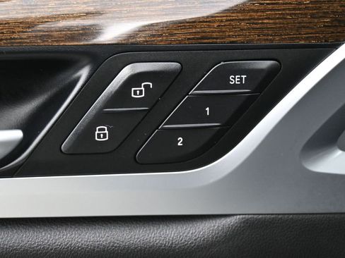 Used 2024 BMW X3 sDrive30i image 5