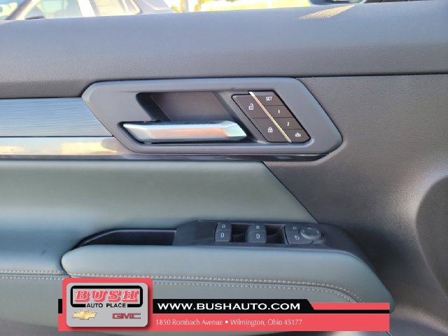 New 2027 GMC Terrain AT4 w/ Convenience Package III AWD/4WD image 17