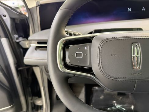 New 2026 Lincoln Nautilus Premier image 14