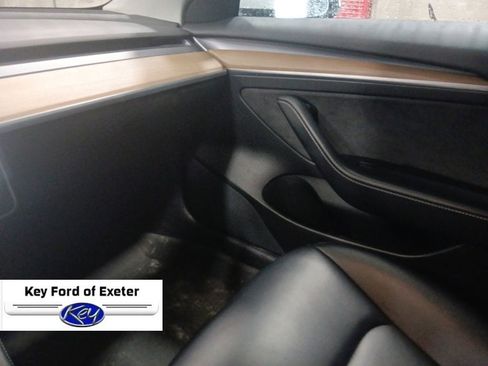 Used 2021 Tesla Model 3 Standard Range Plus image 28