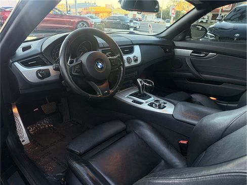 Used 2015 BMW Z4 sDrive35i image 11