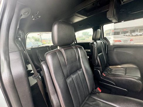 Used 2018 Dodge Grand Caravan GT FWD image 27