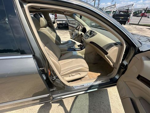 Used 2005 INFINITI Q45 w/ (P01) Premium Pkg RWD image 35