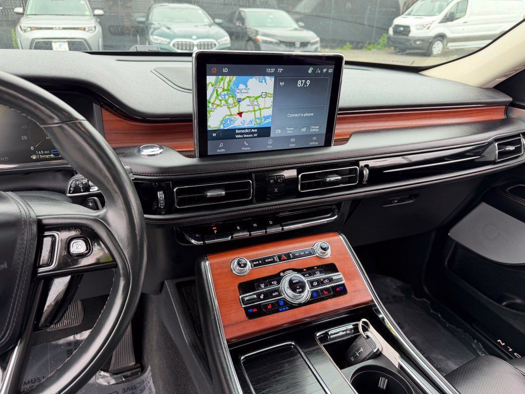 Used 2023 Lincoln Aviator Grand Touring w/ Equipment Group 301A AWD/4WD image 24