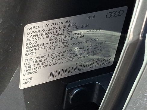 Certified 2025 Audi Q5 Premium Plus w/ Premium Plus AWD/4WD image 28