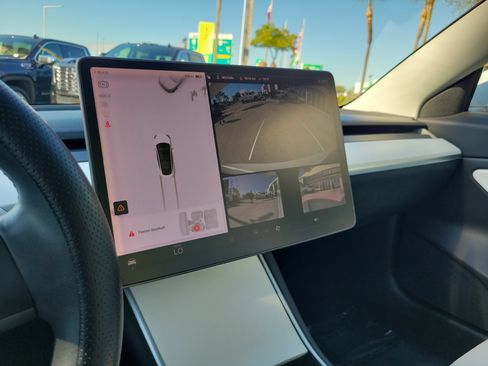 Used 2020 Tesla Model 3 Standard Range image 20