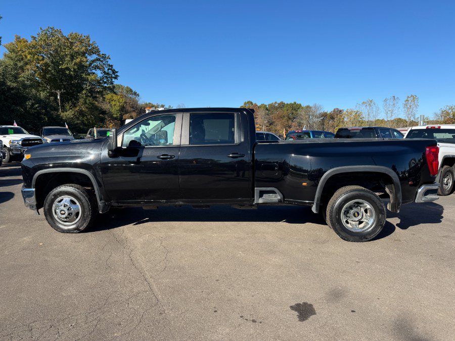 Used 2022 Chevrolet Silverado 3500 LT w/ Convenience Package AWD/4WD image 2