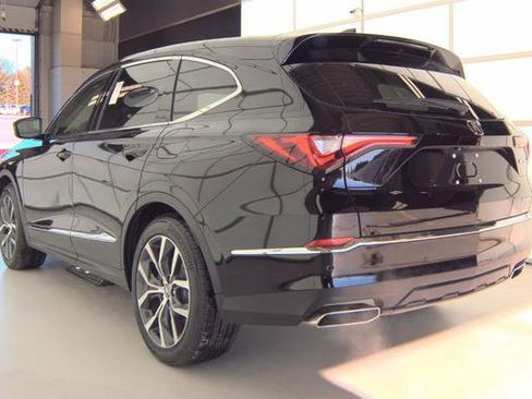 Used 2023 Acura MDX SH-AWD w/ Technology Package image 13