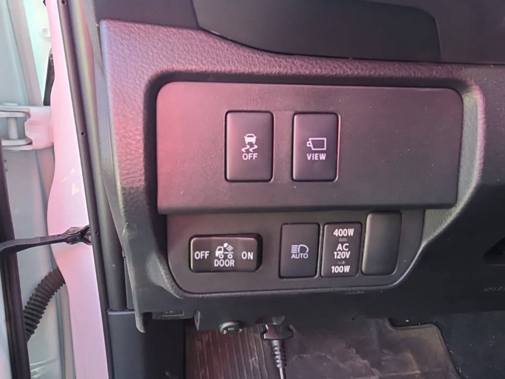 Used 2023 Toyota Tacoma TRD Sport w/ Advanced Technology Package AWD/4WD image 15