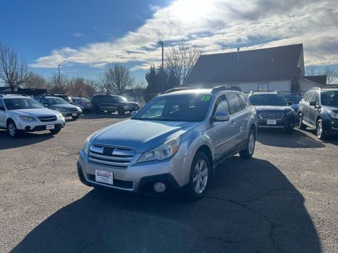 Used 2013 Subaru Outback 2.5i Premium image 2