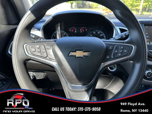 Used 2019 Chevrolet Equinox LS AWD/4WD image 17