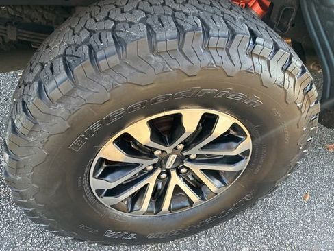 Used 2019 Ford F150 Raptor w/ Equipment Group 801A Mid image 15