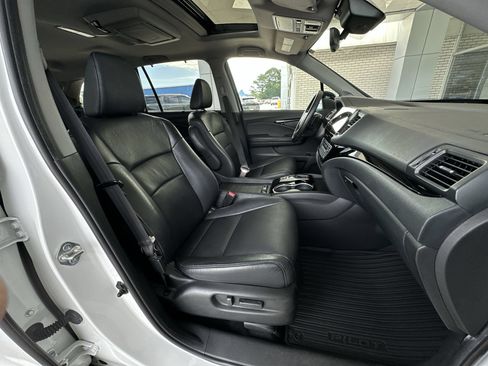 Used 2020 Honda Pilot Touring image 28