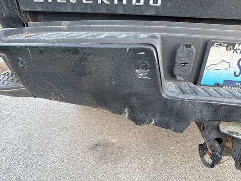 Used 2018 Chevrolet Silverado 2500 High Country w/ Duramax Plus Package AWD/4WD image 17