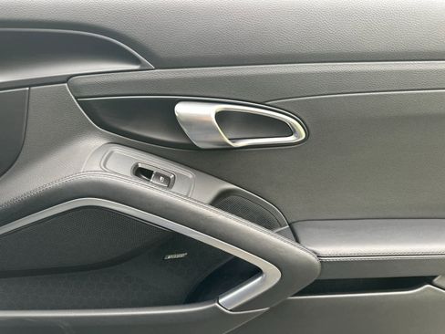 Certified 2025 Porsche 718 Cayman RWD image 15