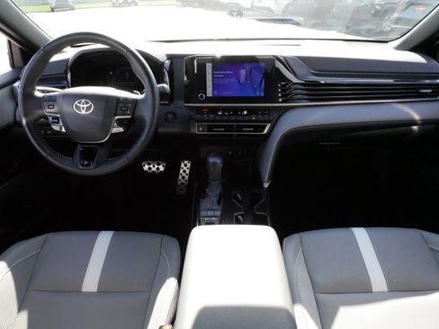 Certified 2025 Toyota Camry SE w/ Convenience Package AWD/4WD image 10