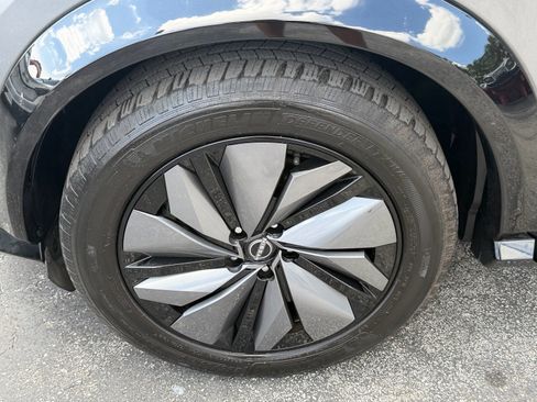 Certified 2024 Nissan Ariya FWD image 18