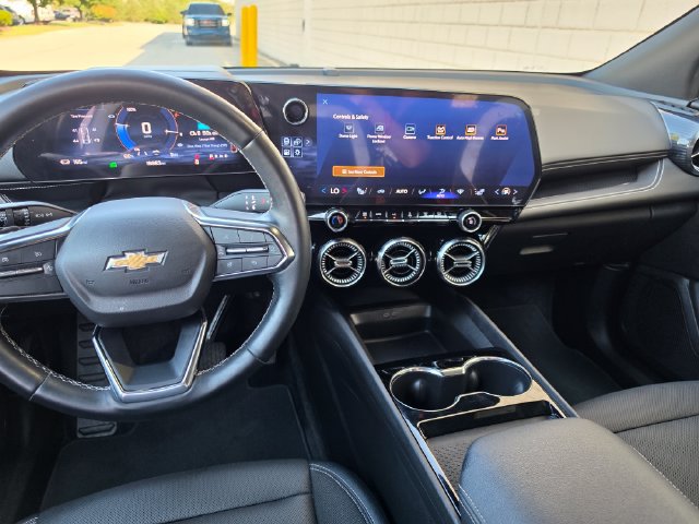 Used 2024 Chevrolet Blazer EV LT AWD/4WD image 37