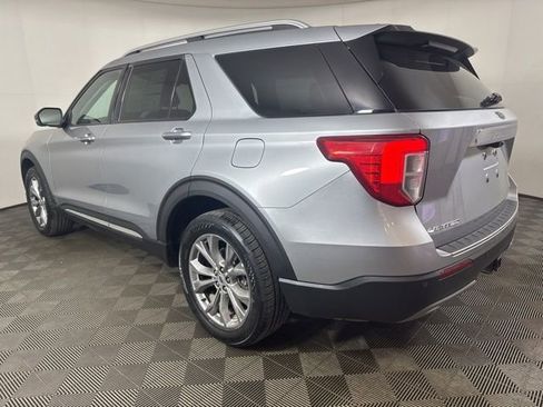 Certified 2023 Ford Explorer Limited w/ Equipment Group 301A image 6